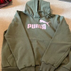 Puma hoodie girls xl